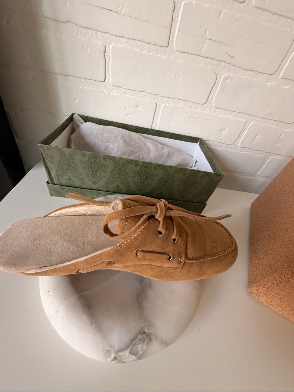Women’s Suede Lace-Up Casual Shoe, Brown Suede, size 9, New in Box - Picture 3 of 7